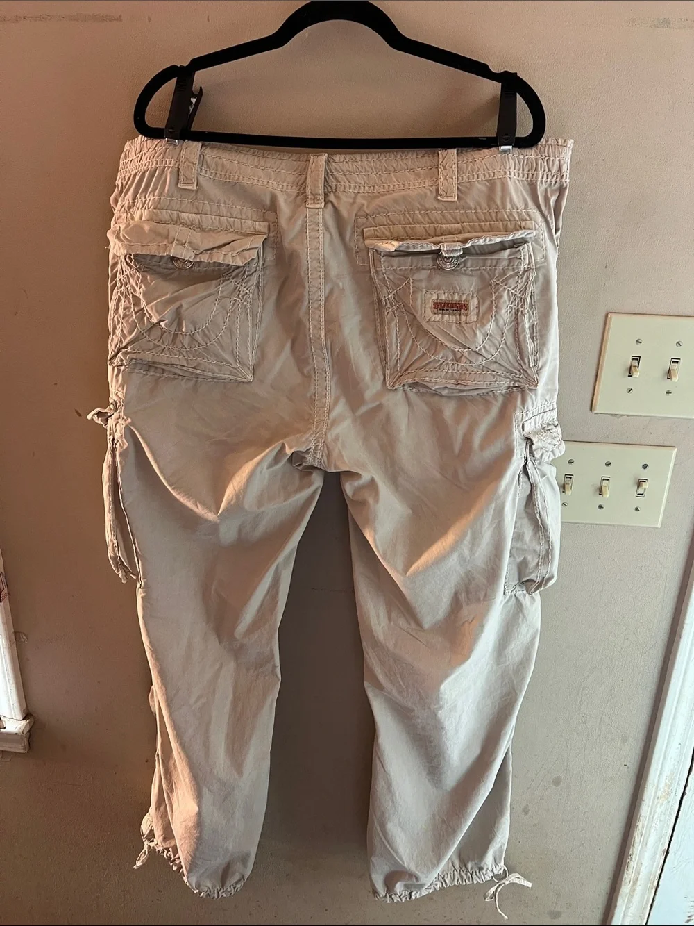 VINTAGE Y2K TRUE RELIGION KHAKI CARGO PANTS SIZE 38